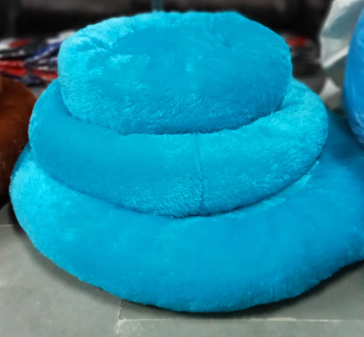 Donut Round Bed – Aqua Blue